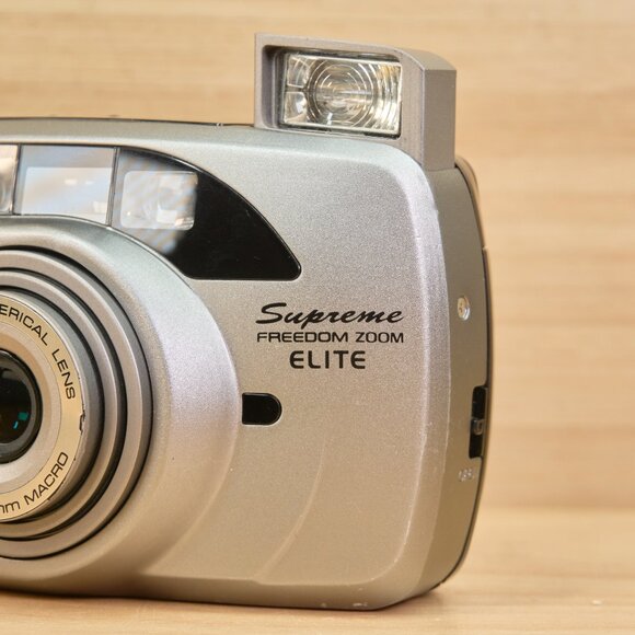 Minolta Supreme Freedom Zoom Elite / 35mm Film Point & Shoot Camera / Tested - Picture 3 of 8